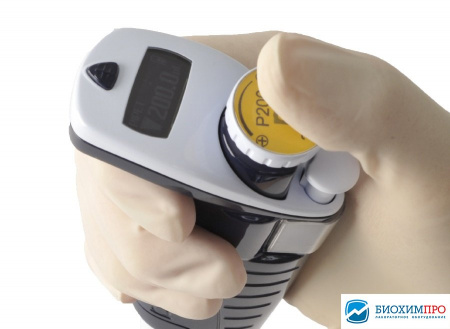 pipetka_12_kanalnaya_pipetman_m_p12x20m_gilson_2.jpg